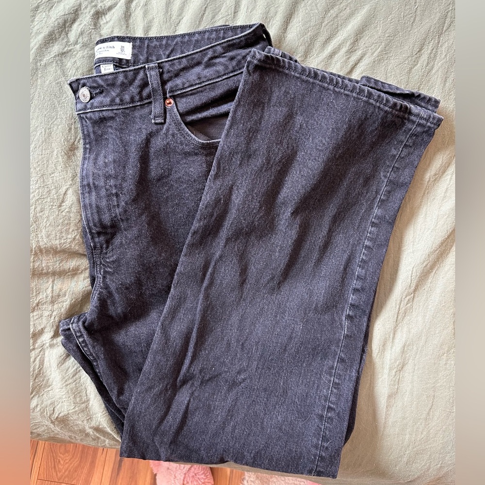 Abercrombie Curve Love High Rise 90s Relaxed Jean